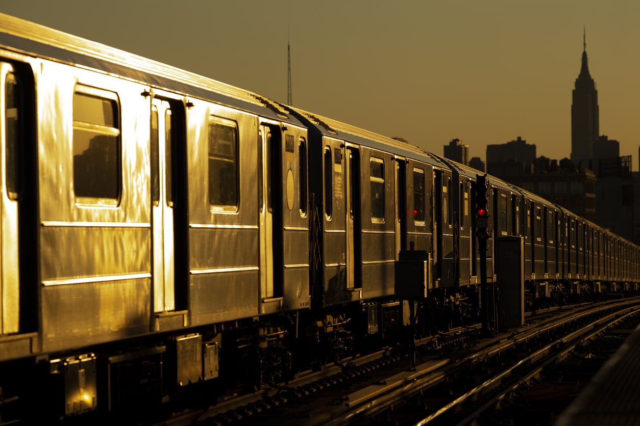 Train Accident lawyer in NYC - The Platta Law Firm