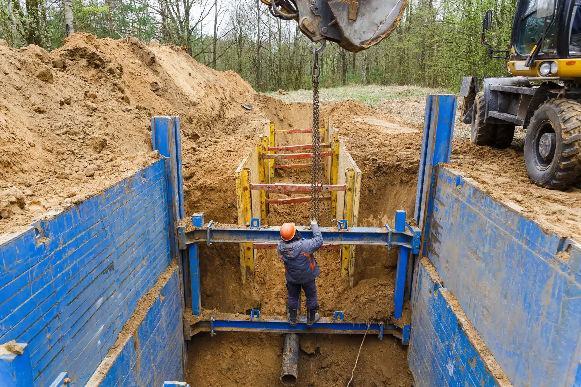 WAYS TO PROTECT TRENCHES FROM COLLAPSE WAYS TO PROTECT TRENCHES FROM COLLAPSE