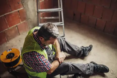 fall from ladder accidents fall from ladder accidents