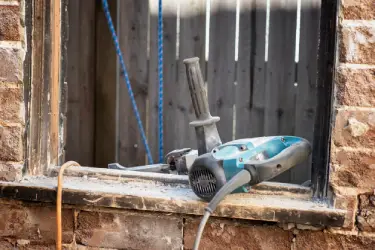 When Does the Labor Law Apply? When Does the Labor Law Apply?